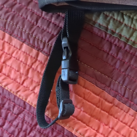 SKIP HOP* portable change pad for babies. Lots of pouches and space for all - Picture 3 of 12